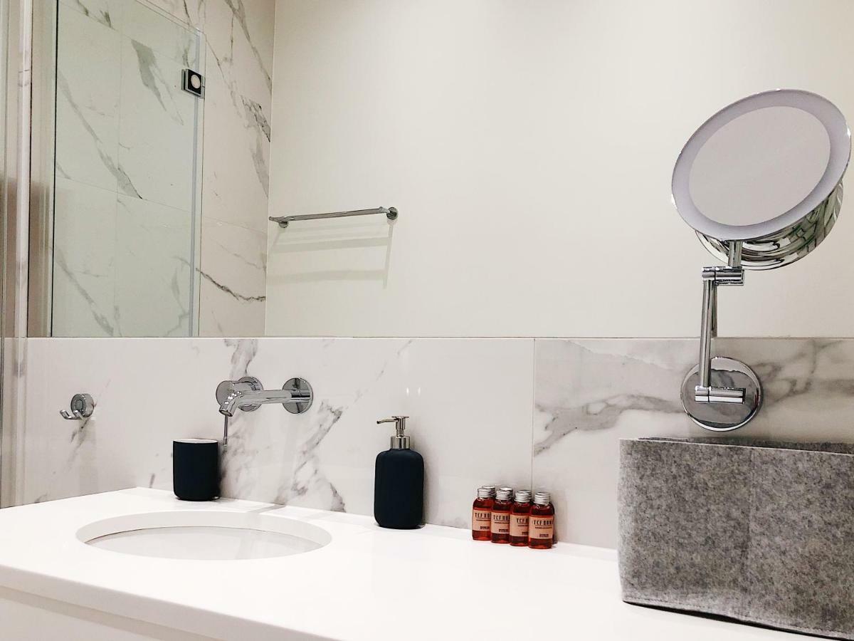 Tcf Home - Apartment With Free Garage クラクフ エクステリア 写真